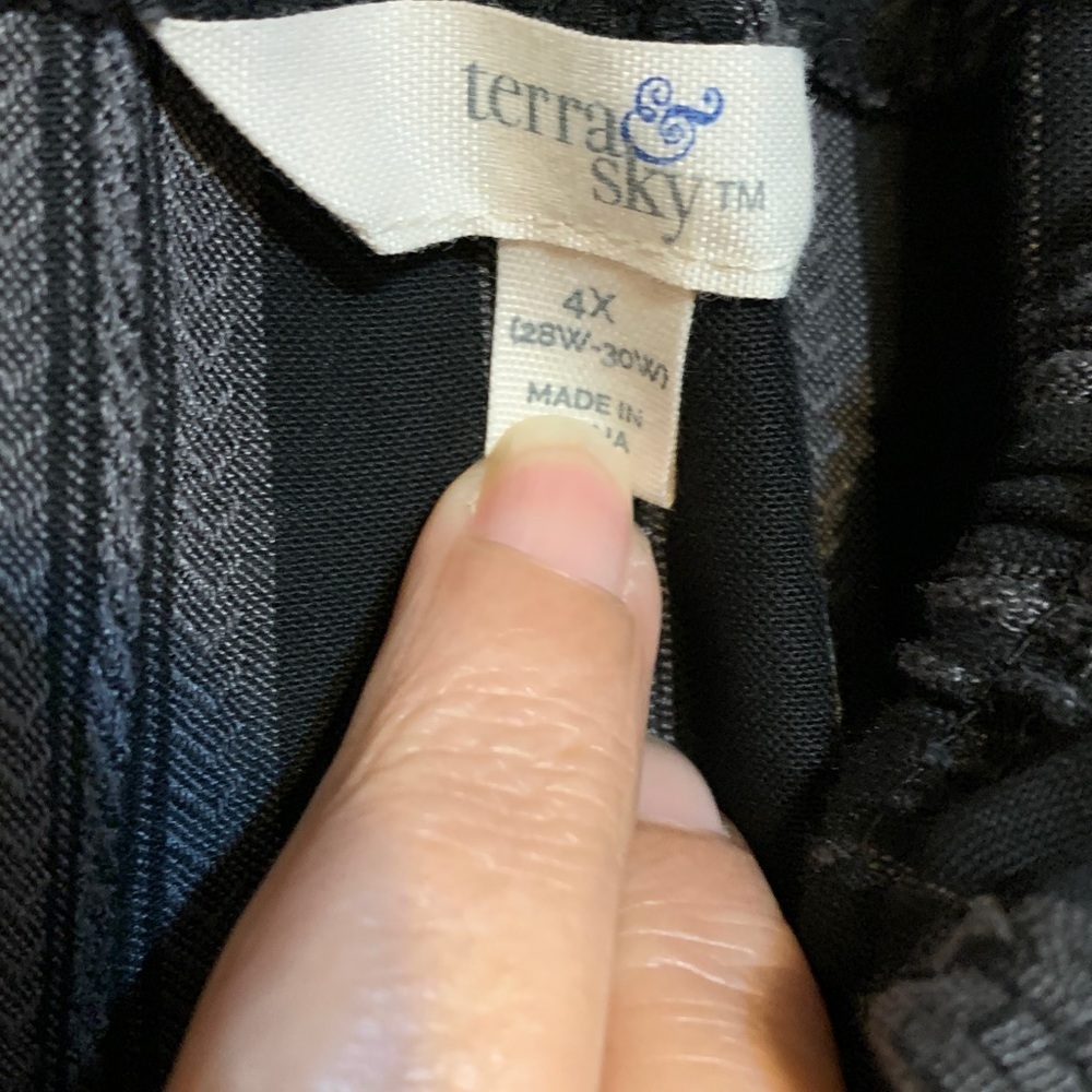 Terra & Sky Black and Gray Striped dress size 4X - Picture 3 of 4